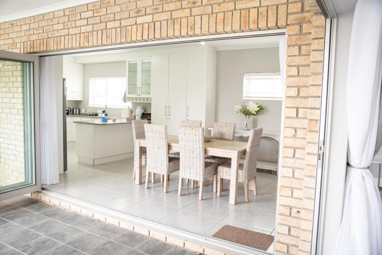 Settle Inn Self Catering Units 科尔切斯特 外观 照片