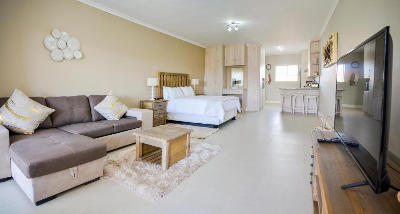 Settle Inn Self Catering Units 科尔切斯特 外观 照片