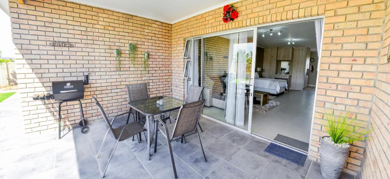 Settle Inn Self Catering Units 科尔切斯特 外观 照片